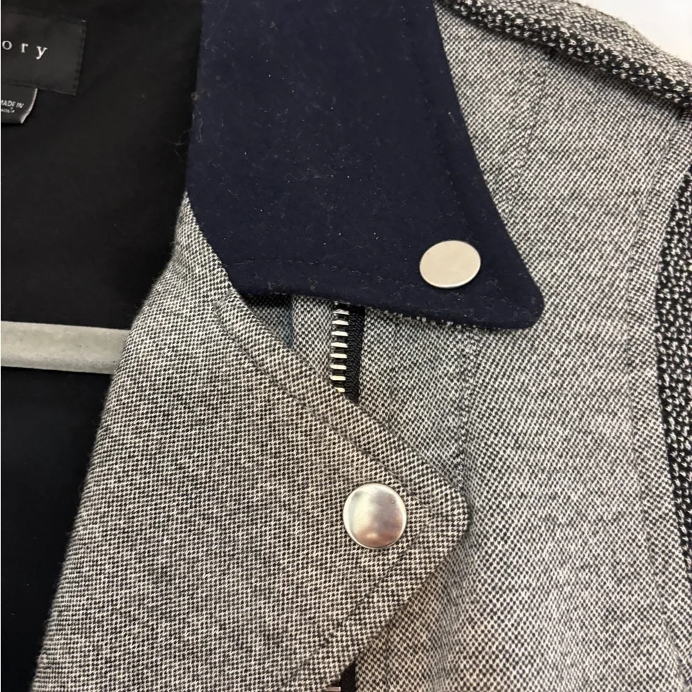 Theory Gray Tweed Jacket blazer size medium ex condition